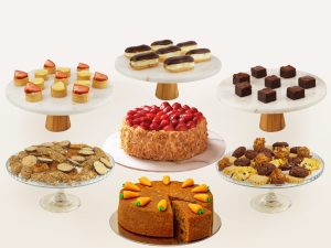 Gold Paket - Çilekli Bademli Pasta (10-12 kişilik)